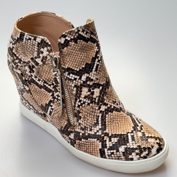 AWS Women’s Shoes Reptile Print Hidden Wedge Heels Faux leather Booties Size 9 - Picture 1 of 13